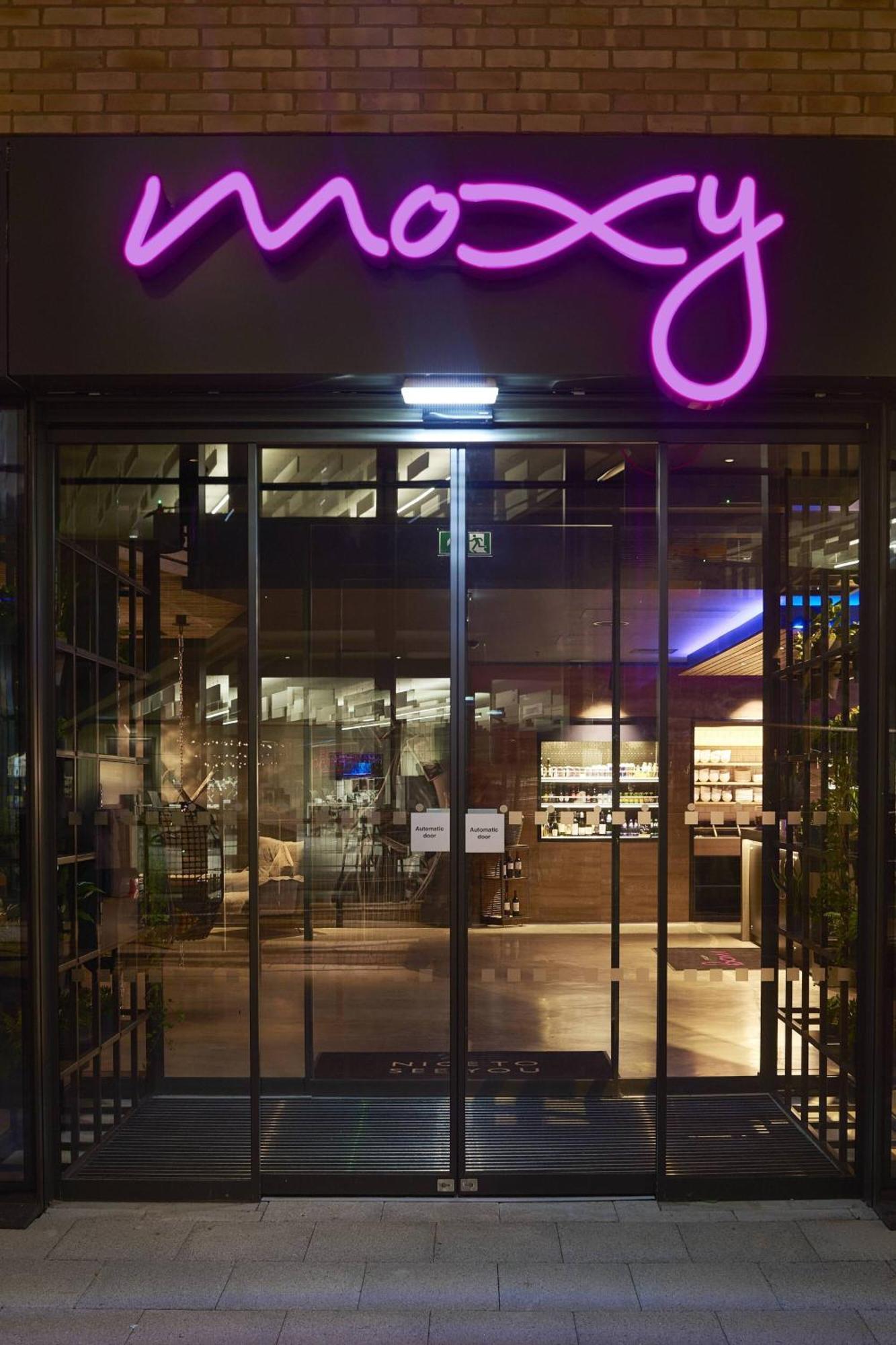 Hotel Moxy York Exteriér fotografie
