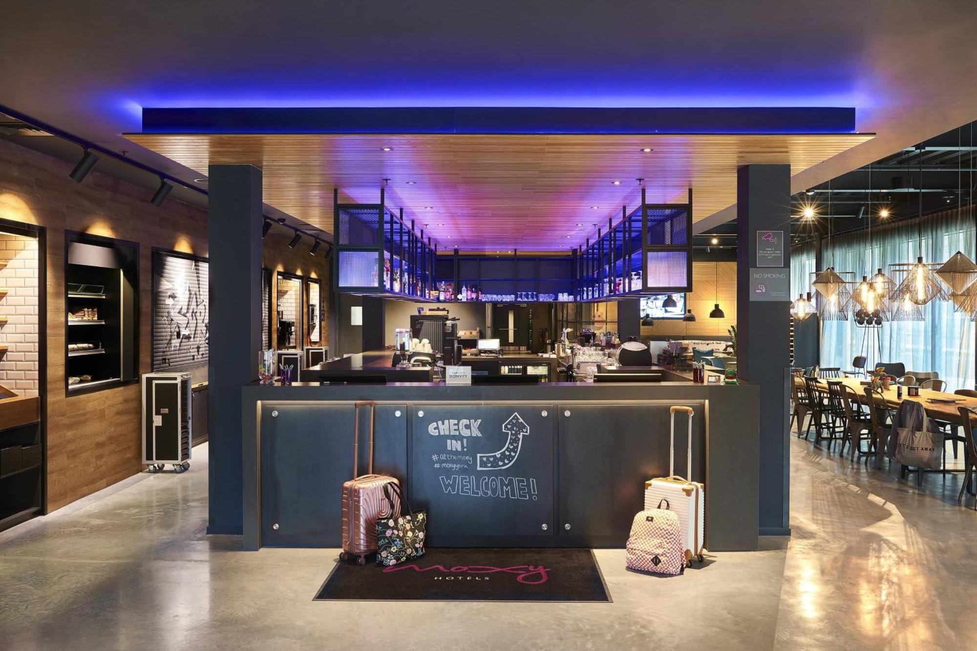 Hotel Moxy York Exteriér fotografie